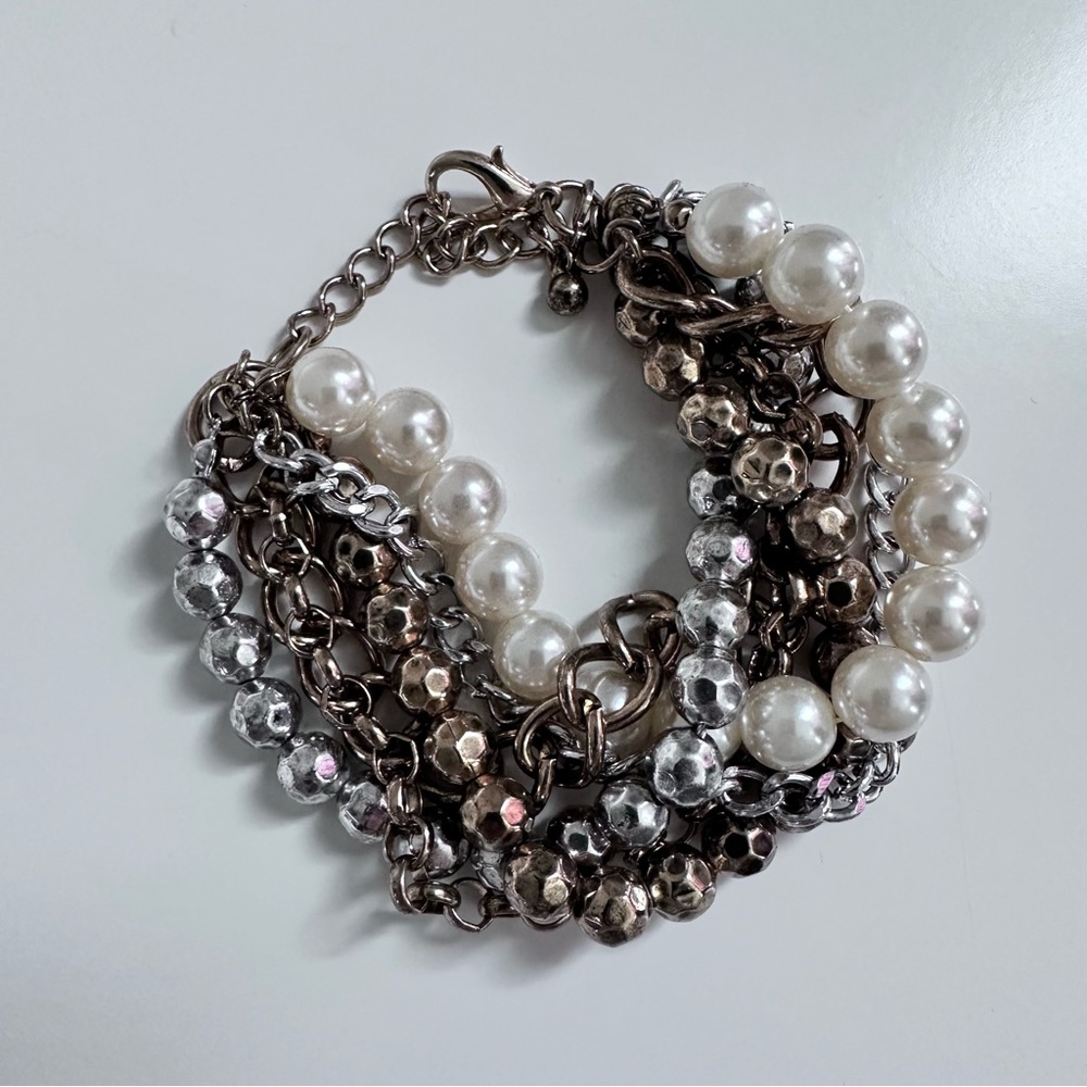 Premier Designs  WOW FACTOR‎ Mix of Metals Tones w Faux Pearls Bracelet